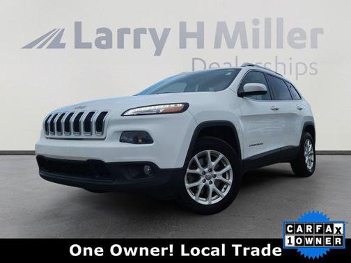 Bright White Clearcoat 2016 Jeep Cherokee Latitude