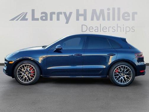 2015 Porsche Macan Turbo