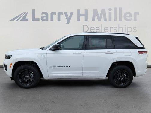 2025 Jeep Grand Cherokee 4xe Base