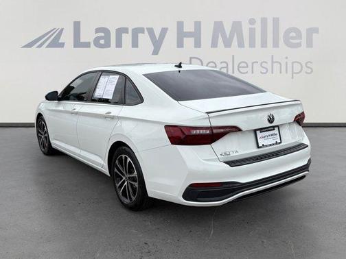 Pure White 2024 Volkswagen Jetta 1.5T Sport