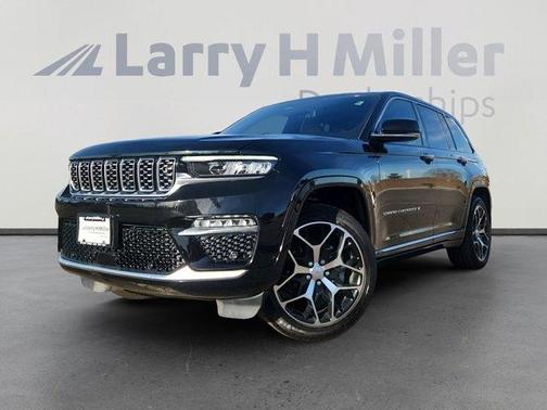 2022 Jeep Grand Cherokee Summit