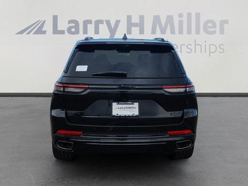 2025 Jeep Grand Cherokee Summit