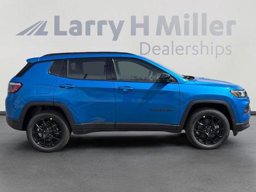 Hydro Blue Pearlcoat 2026 Jeep Compass Latitude