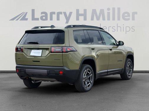 41 2026 Jeep Cherokee LAREDO/LIMITED