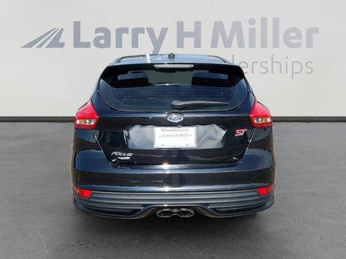 2018 Ford Focus ST Base