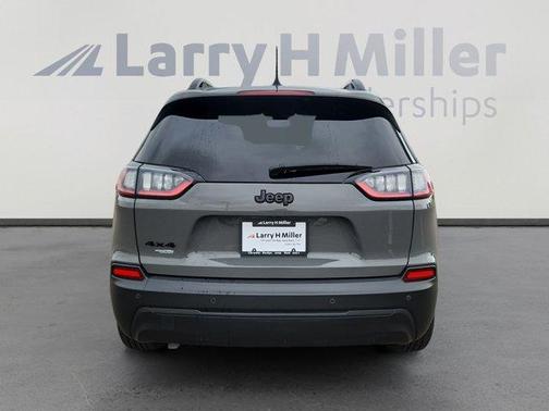 2023 Jeep Cherokee Altitude Lux