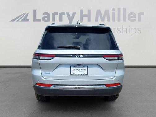 2025 Jeep Grand Cherokee 4xe Base