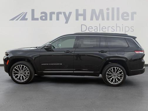 Diamond Black 2026 Jeep Grand Cherokee L Summit