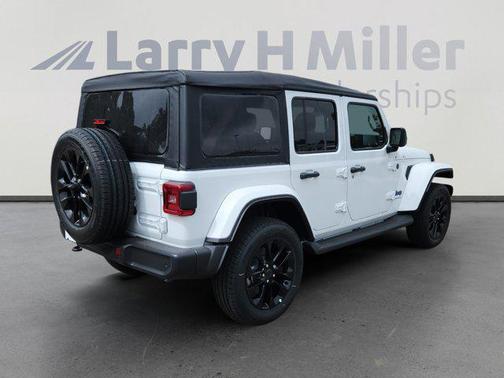 2025 Jeep Wrangler 4xe Sahara