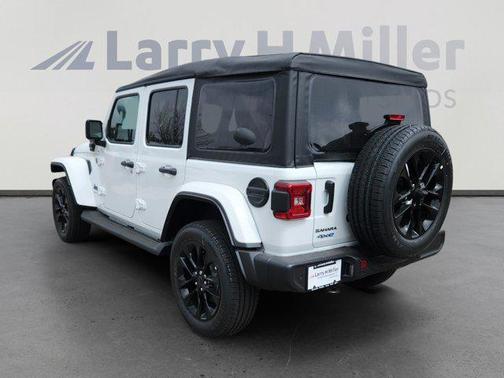 2025 Jeep Wrangler 4xe Sahara