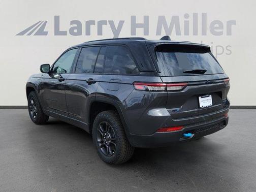 2025 Jeep Grand Cherokee 4xe Trailhawk