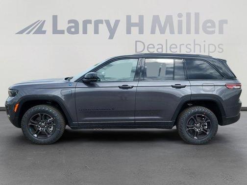 2025 Jeep Grand Cherokee 4xe Trailhawk