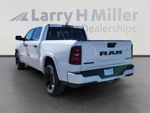 Bright White Clearcoat 2026 RAM 1500 Big Horn