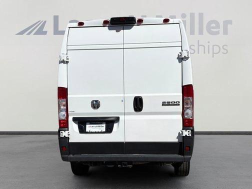 Bright White Clearcoat 2023 RAM ProMaster 2500 High Roof