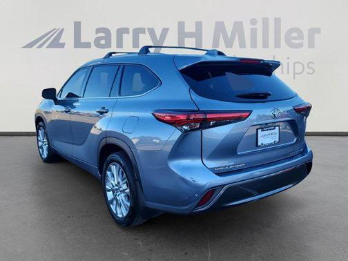 2022 Toyota Highlander Limited