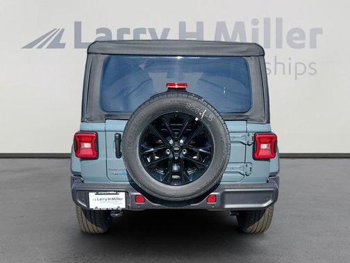 2025 Jeep Wrangler 4xe Sahara