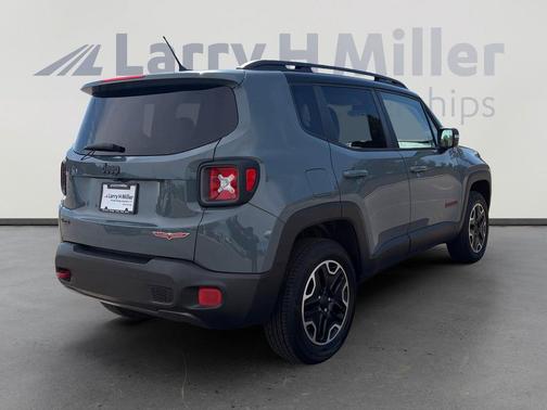 Anvil 2016 Jeep Renegade Trailhawk