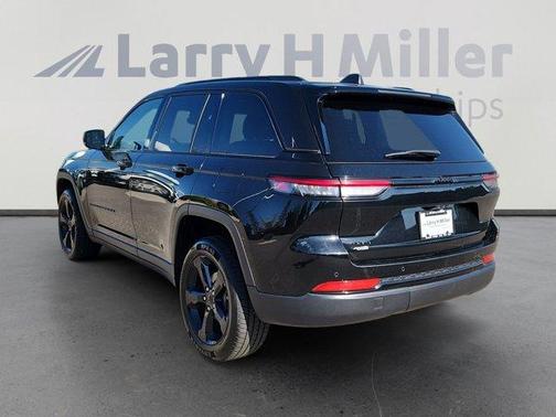2024 Jeep Grand Cherokee Laredo
