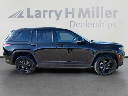 2024 Jeep Grand Cherokee Laredo