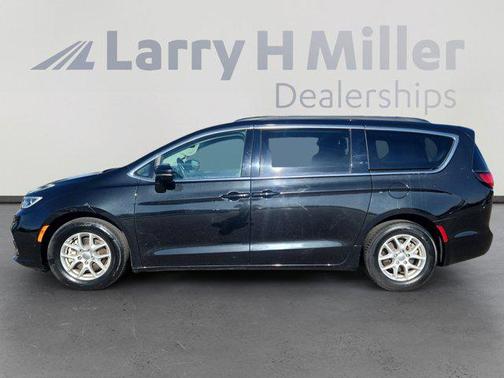 2022 Chrysler Pacifica Touring-L