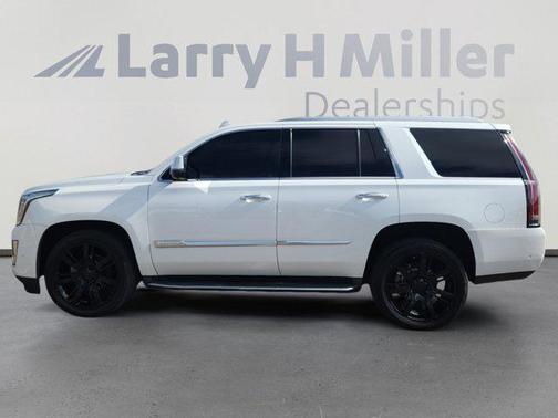 2017 Cadillac Escalade Luxury