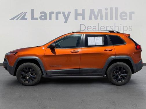 Mango Tango Pearlcoat 2015 Jeep Cherokee Trailhawk