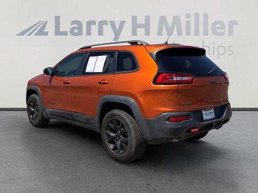 Mango Tango Pearlcoat 2015 Jeep Cherokee Trailhawk