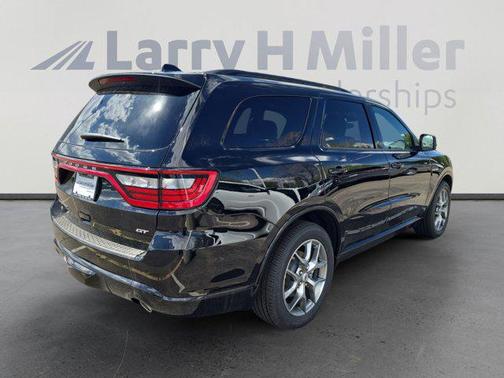 DB Black Clearcoat 2026 Dodge Durango GT Plus HEMI V8