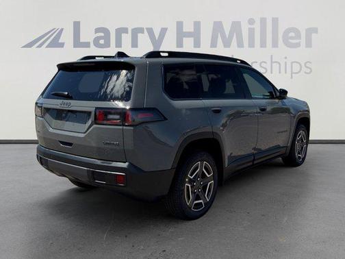Sting Gray Clearcoat 2026 Jeep Cherokee LAREDO/LIMITED