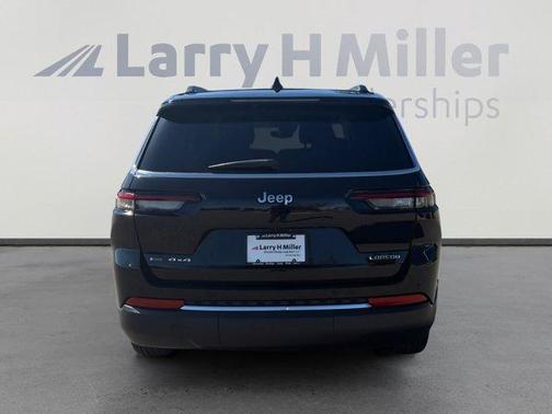 Diamond Black 2023 Jeep Grand Cherokee L Laredo