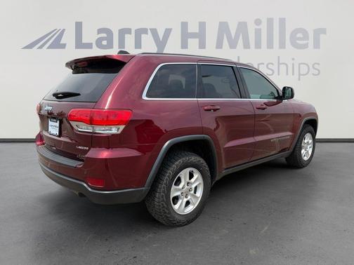 Velvet Red Pearlcoat 2017 Jeep Grand Cherokee Laredo