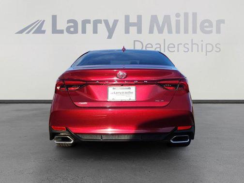 2022 Toyota Avalon XLE