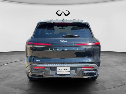 Diamond Black 2025 INFINITI QX60 Luxe