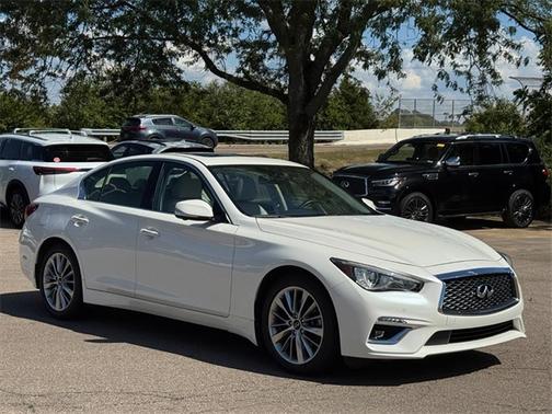2022 INFINITI Q50 LUXE