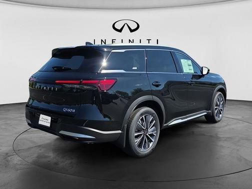 Diamond Black 2026 INFINITI QX60 Luxe