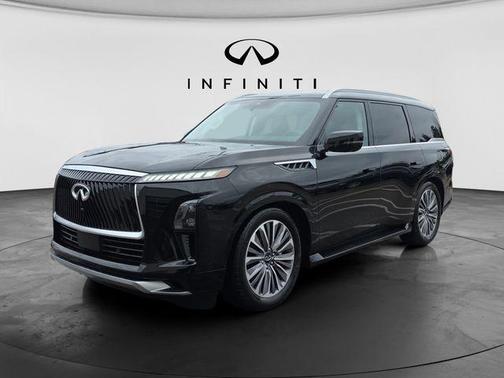 2025 INFINITI QX80 Luxe