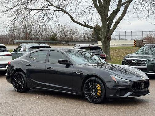 2023 Maserati Ghibli Modena Q4