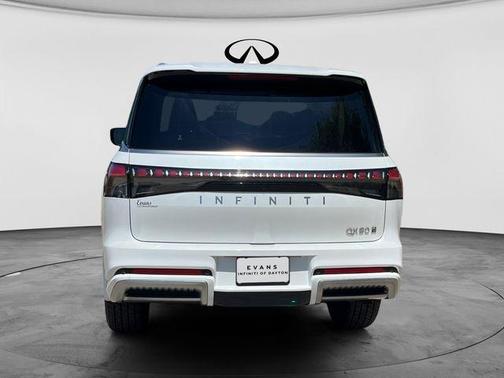 Radiant White 2026 INFINITI QX80 PURE