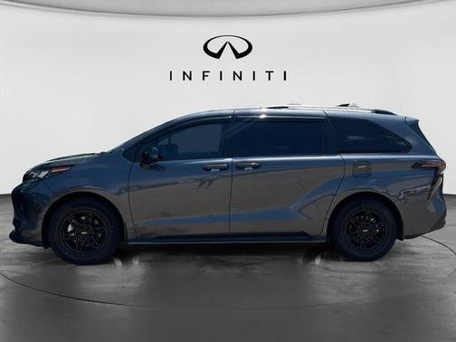 Magnetic Gray Metallic 2025 Toyota Sienna XLE