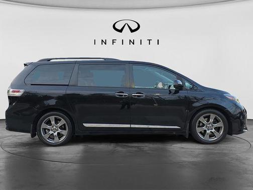 2018 Toyota Sienna L