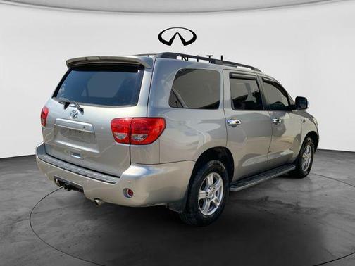 2008 Toyota Sequoia SR5