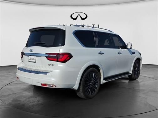 2024 INFINITI QX80 SENSORY