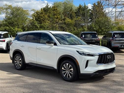 2025 INFINITI QX60 PURE