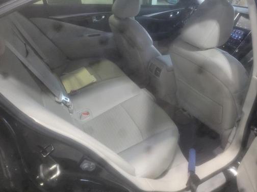 2015 INFINITI Q50 Sport