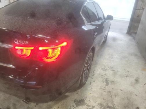 2015 INFINITI Q50 Sport