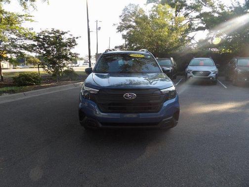 2025 Subaru Forester Base