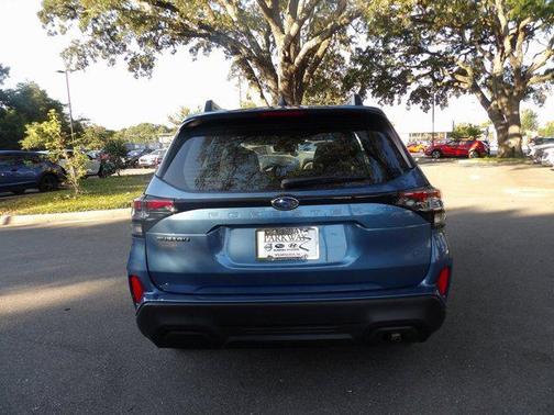 2025 Subaru Forester Base