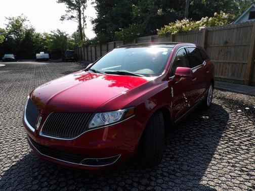 2016 Lincoln MKT EcoBoost