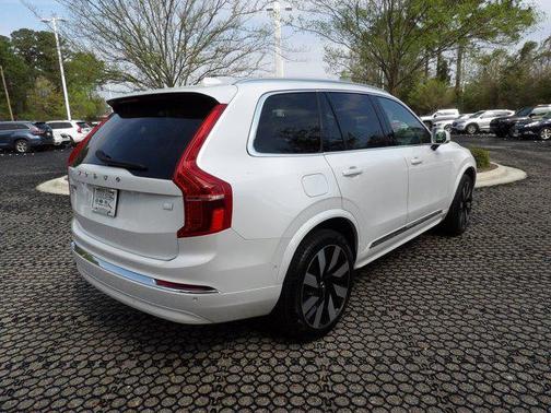 2023 Volvo XC90 Recharge Plug-In Hybrid T8 Ultimate 6-Seater