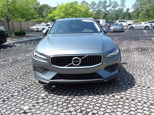 2020 Volvo V60 Cross Country T5